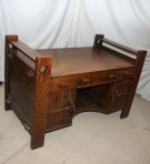 F165DDesk1