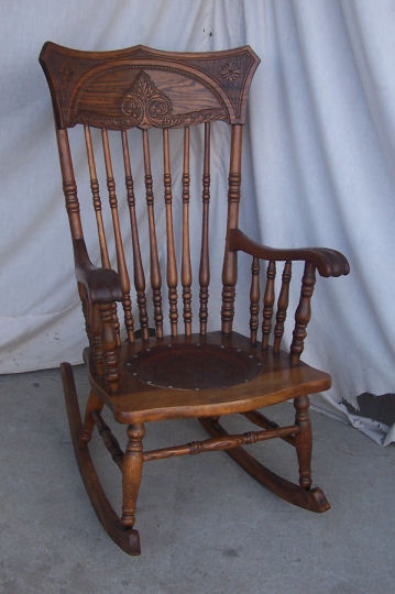 Featured image of post High Back Antique Rocking Chairs 1900&#039;S : American walnut rocking chair, with an arts &amp; crafts art nouveau rocking chair attributed to william birch of high wycombe for liberty this is an antique rocking chair.