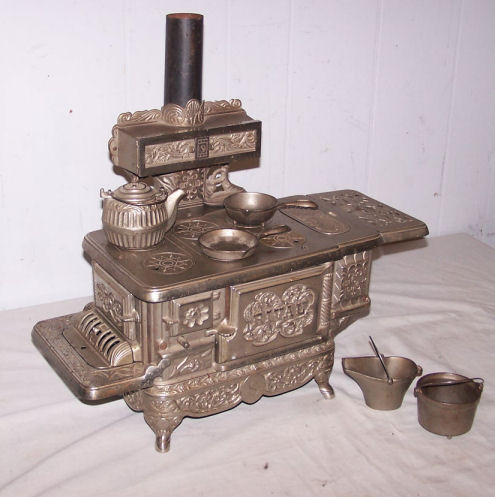 Bargain John's Antiques | Antique Cast Iron Rival Toy Cook Stove - 1895 -  Bargain John's Antiques