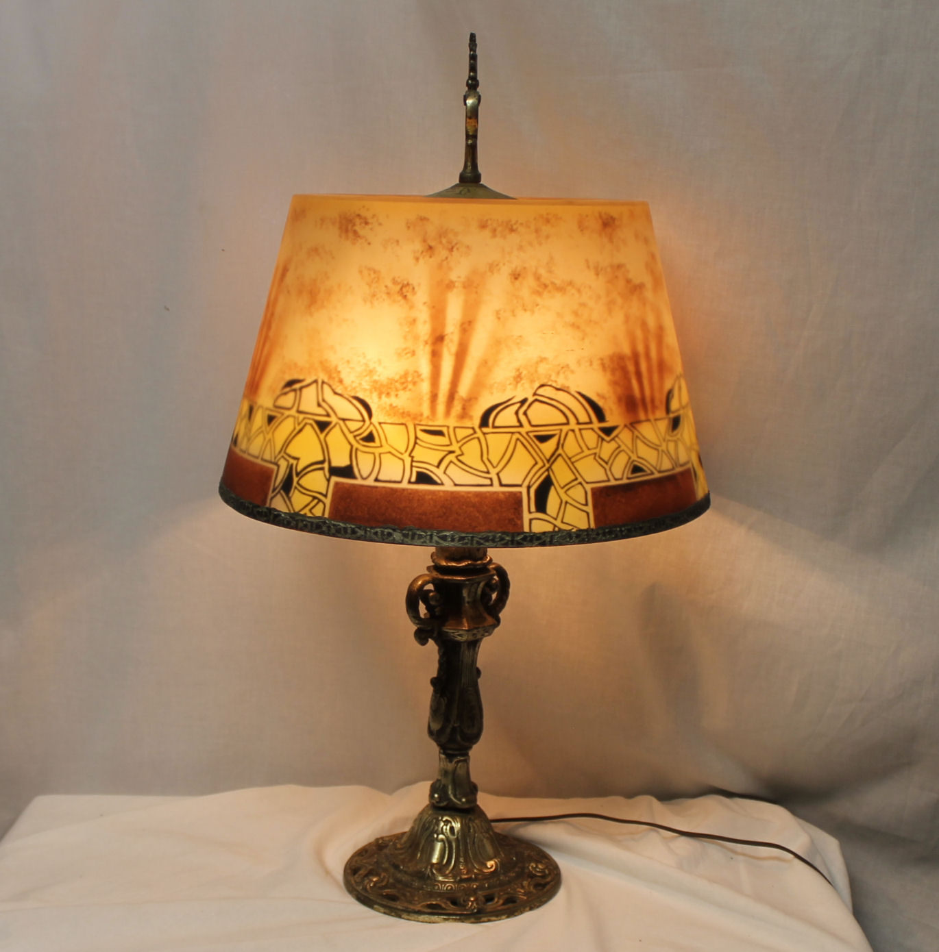 Beautiful Reverse Painted Antique Table, Antique Jefferson Table Lamps