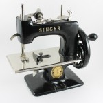 singer toy sewing machine