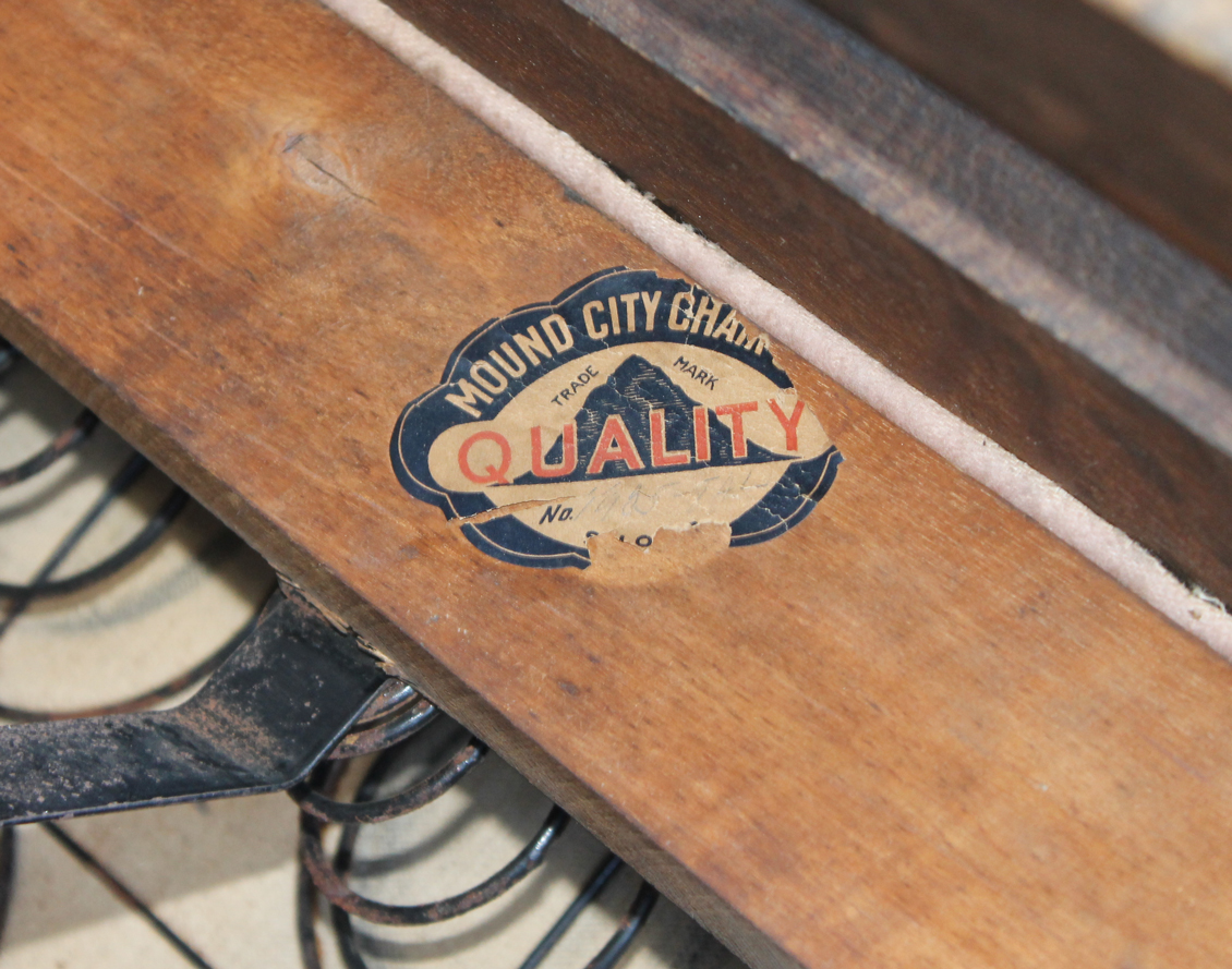 Arts and Craft Mission Oak Benchtag