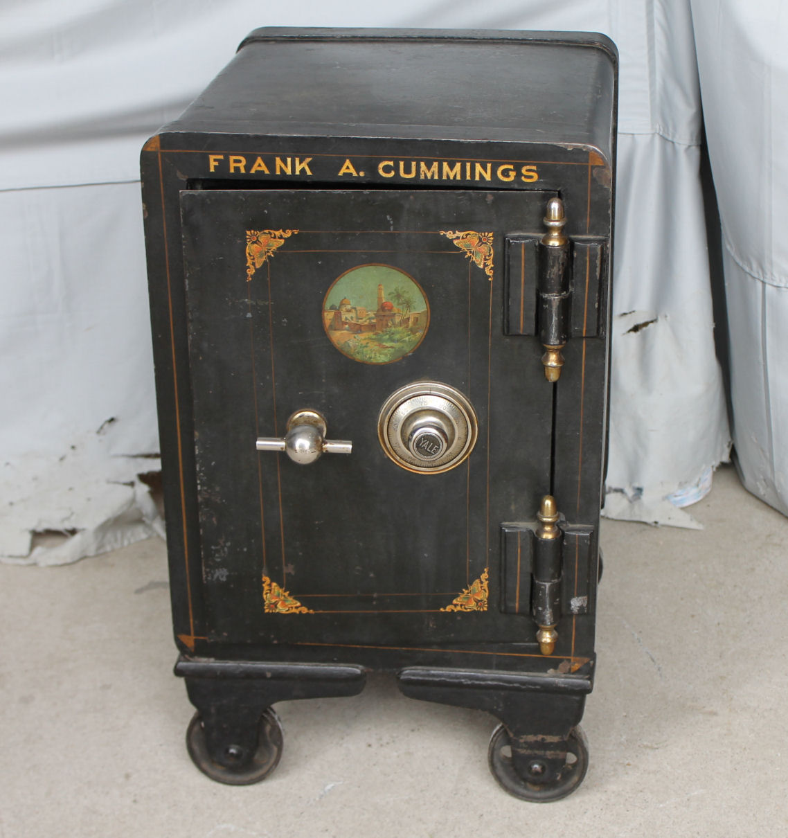 bargain john antiques antique iron safe vulcan safe bargain john antiques antique iron safe vulcan safe