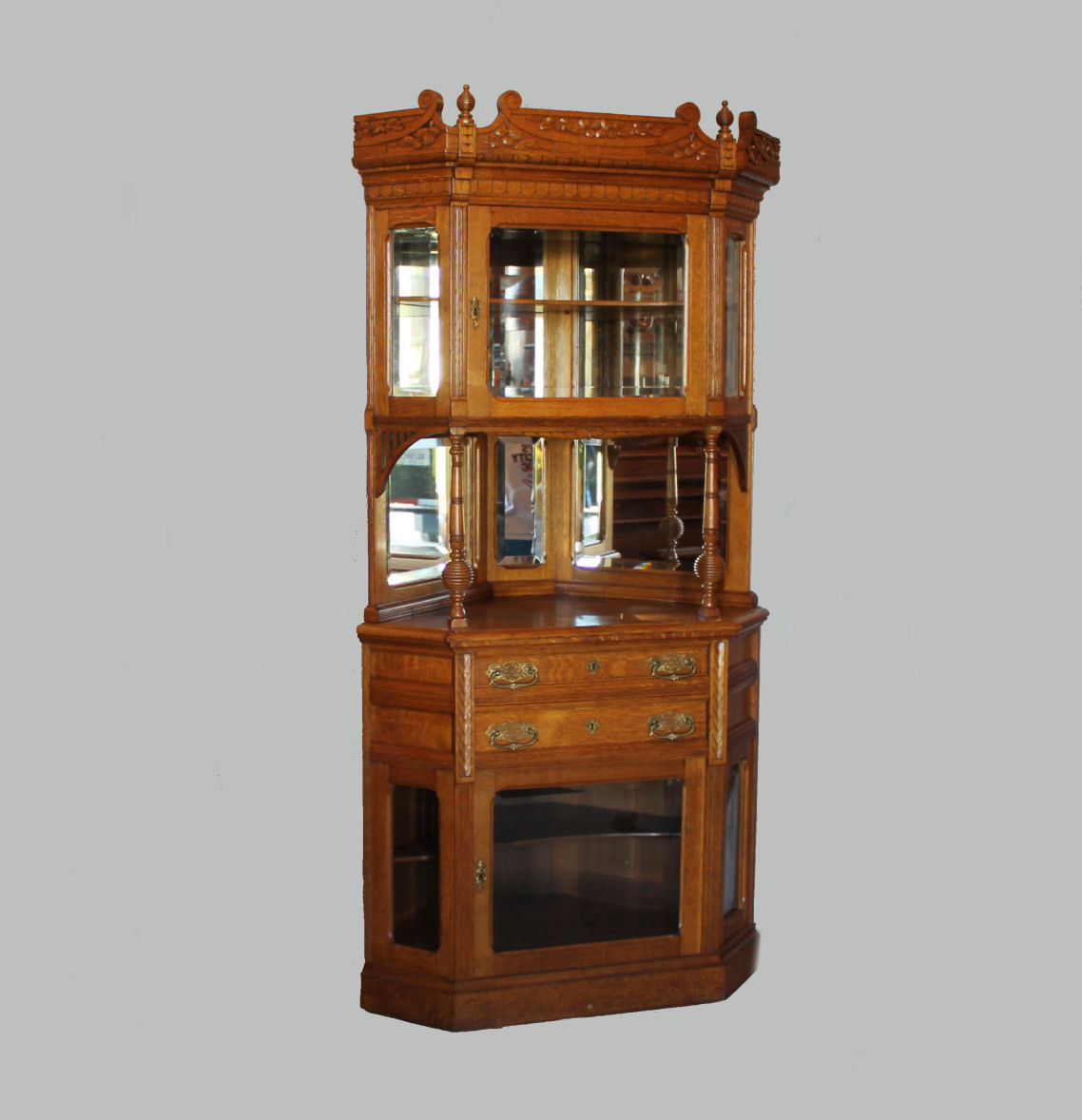 Bargain John\u002639;s Antiques \u00bb Blog Archive Victorian Two Piece Oak Corner Curio China Cabinet 