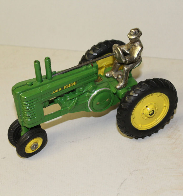 vintage cast iron john deere tractor