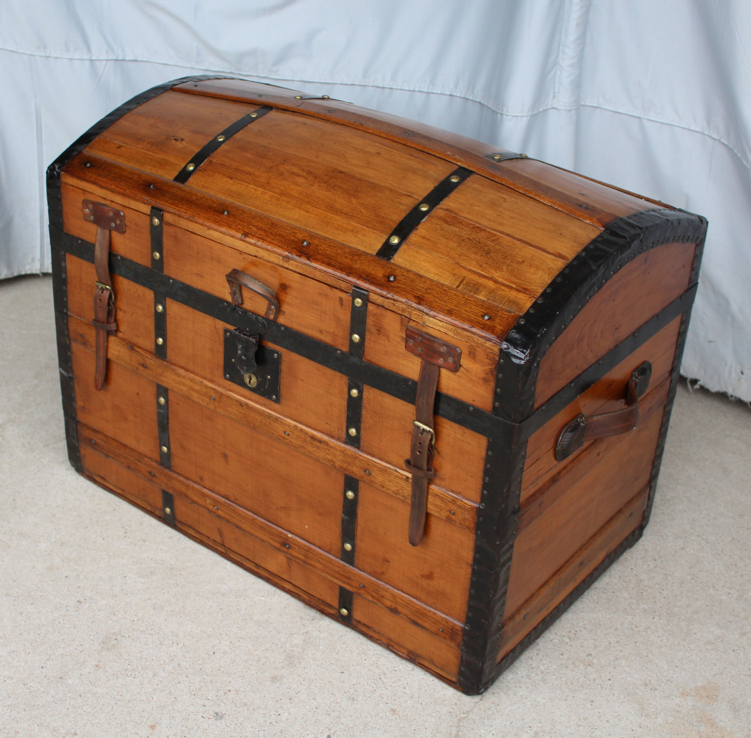Antique Vintage Style Dome Top Document Travel Writing Wood Desk Trunk Box  HEAVY