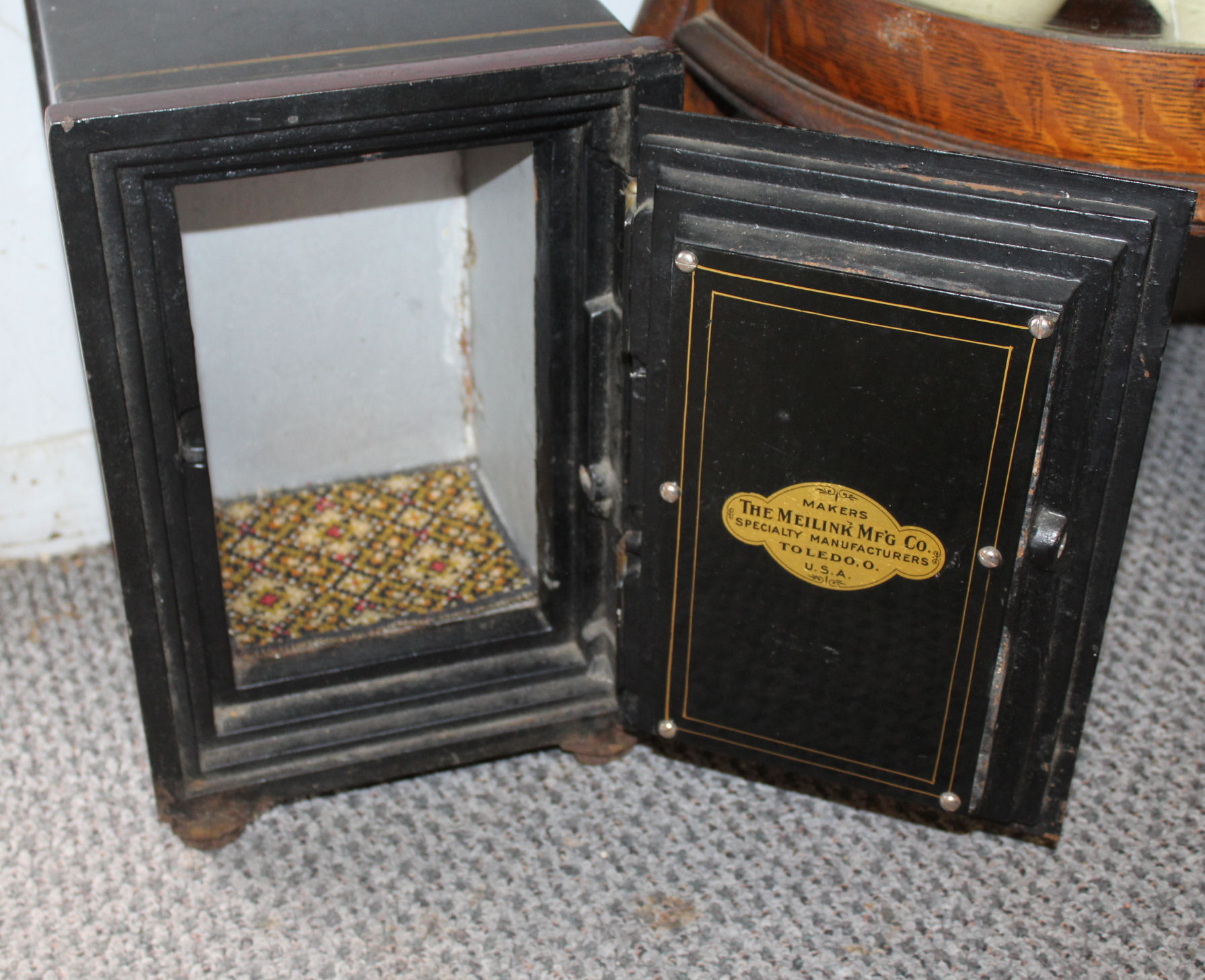 Bargain John's Antiques | Antique Meilink's Small Iron Home Deposit Vault Safe - Key ...1791 x 1457