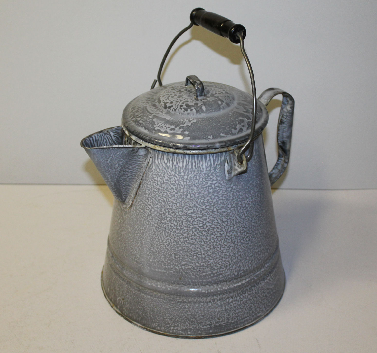Bargain John's Antiques  Antique Large Gray Graniteware Cowboy Coffee Pot  with Wire Bail Handle - Bargain John's Antiques