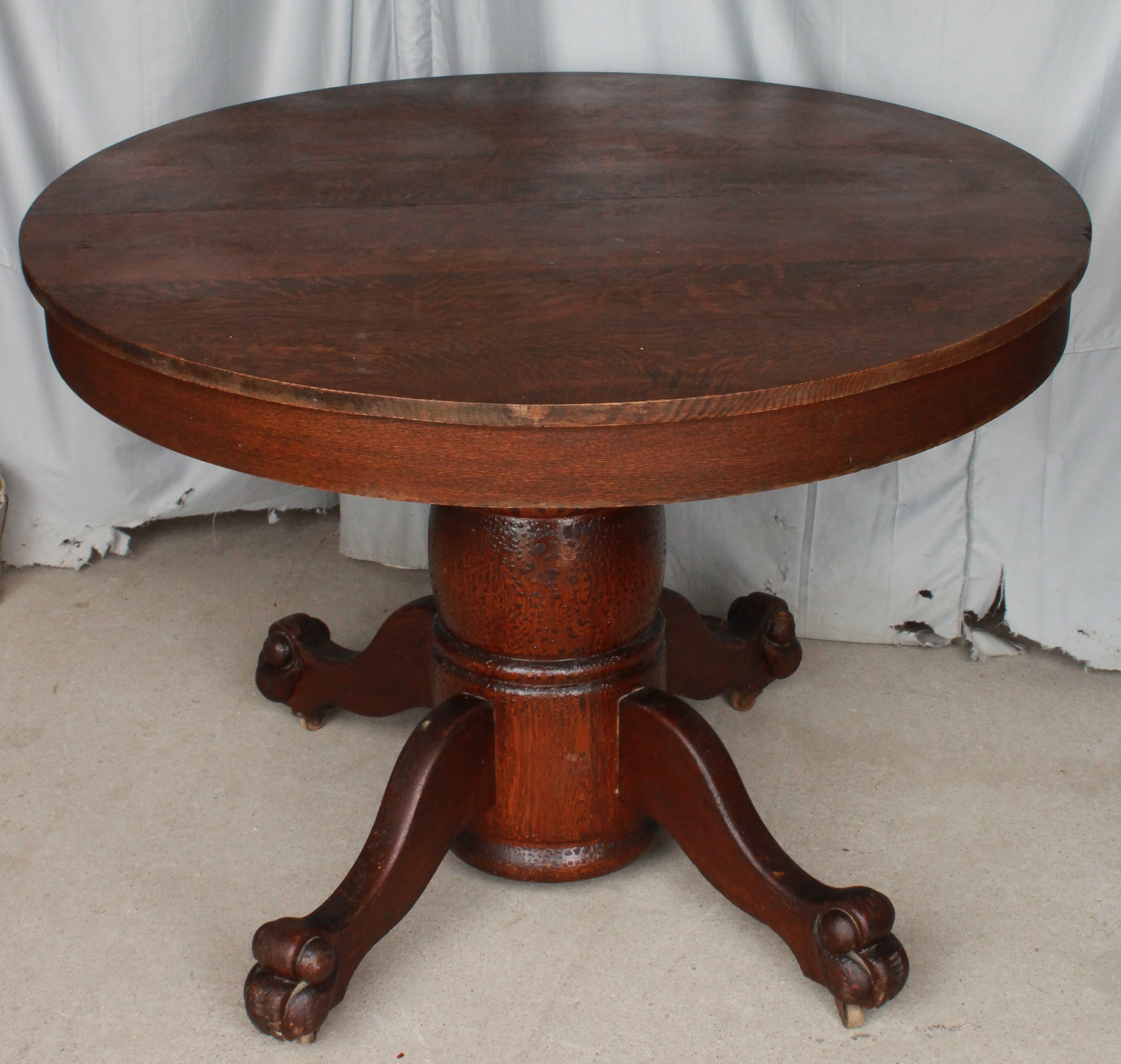 Bargain John's Antiques Antique Round Quarter Sawn Oak 