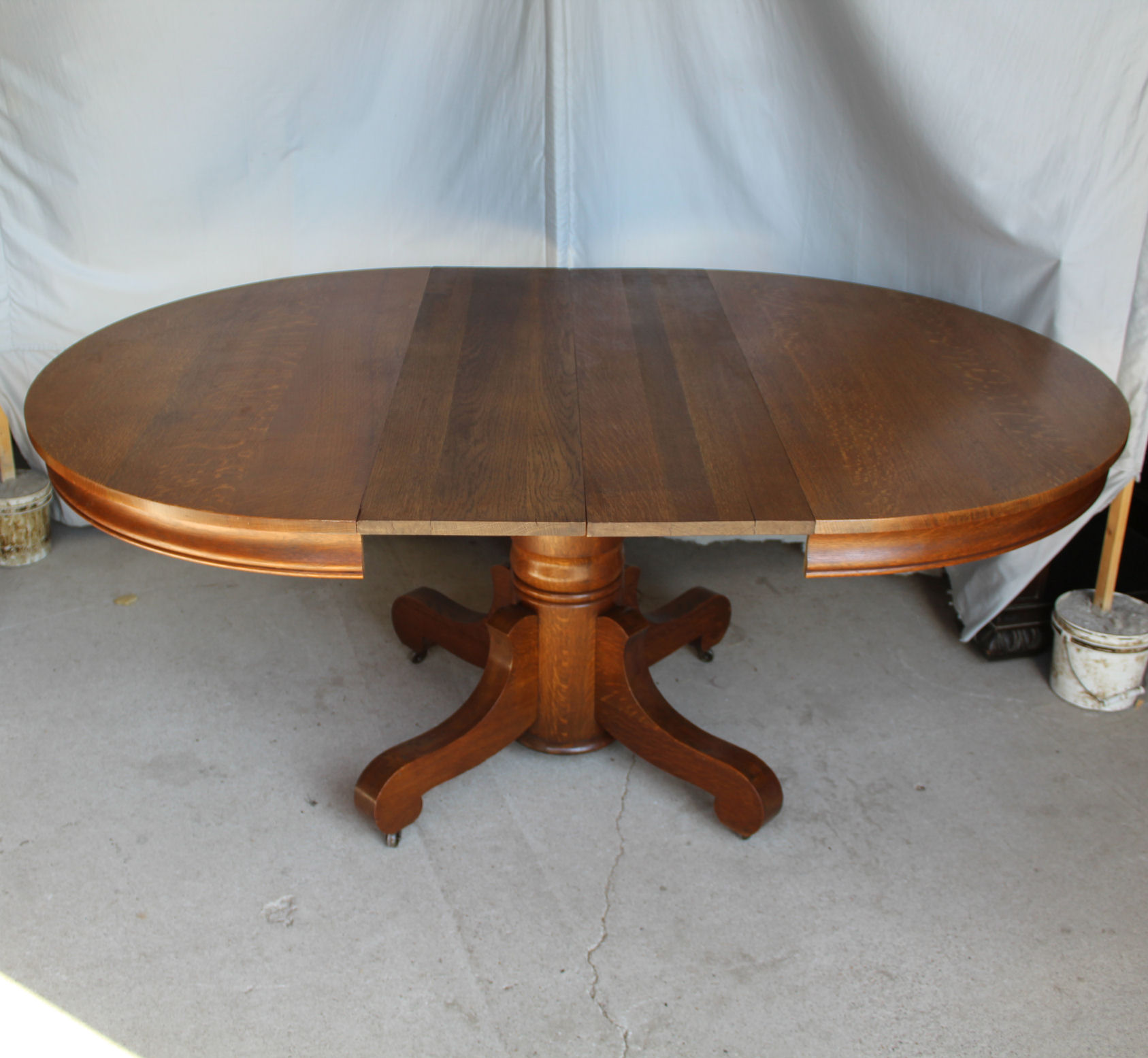 Bargain John's Antiques | Antique Round Oak Table - 4 leaves 48 inch ...