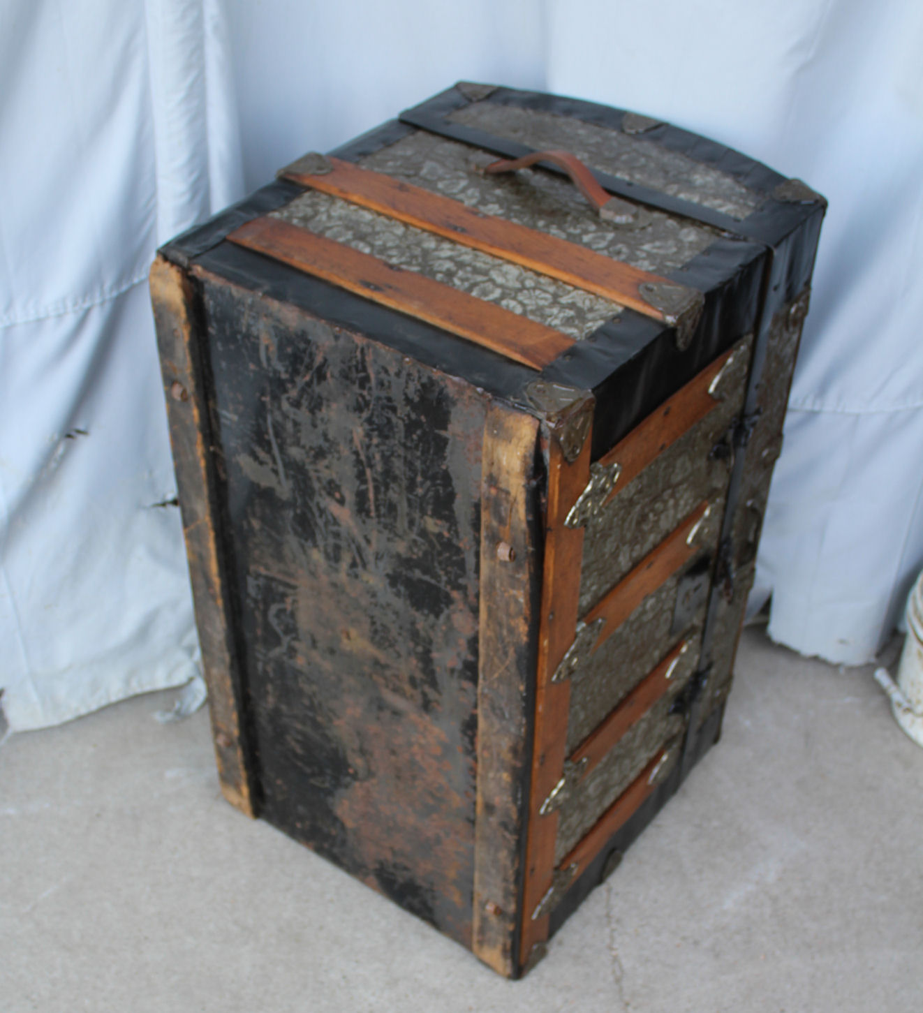 Bargain John S Antiques Antique Camel Back Trunk Embossed Tin Bargain John S Antiques