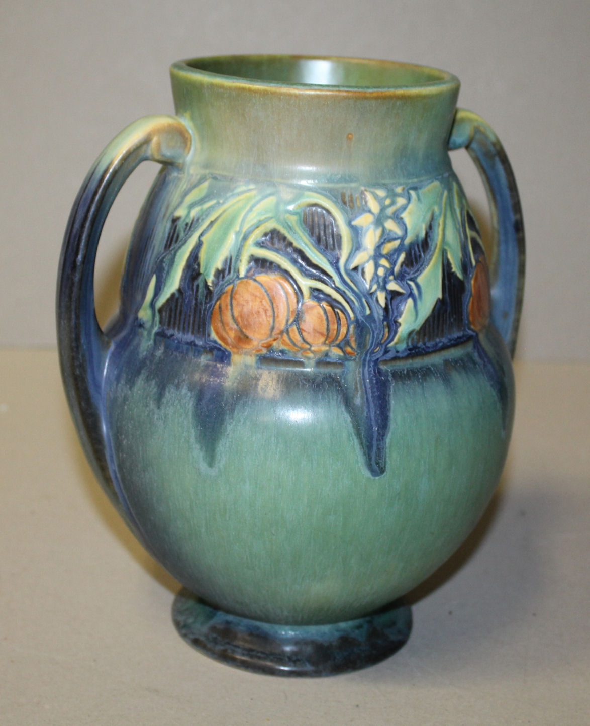 Bargain John�s Antiques Roseville Pottery Green Baneda