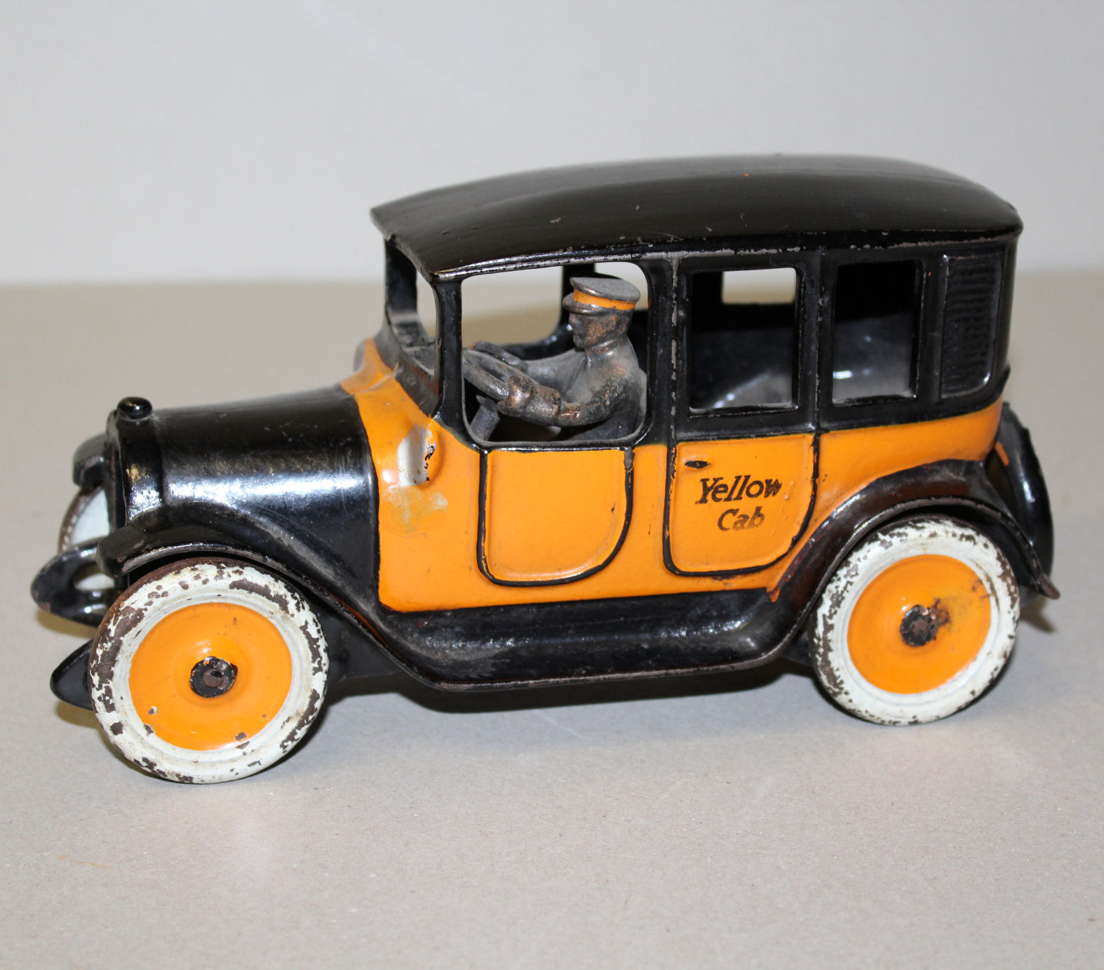Bargain John's Antiques | Antique Cast Iron Arcade Mfg