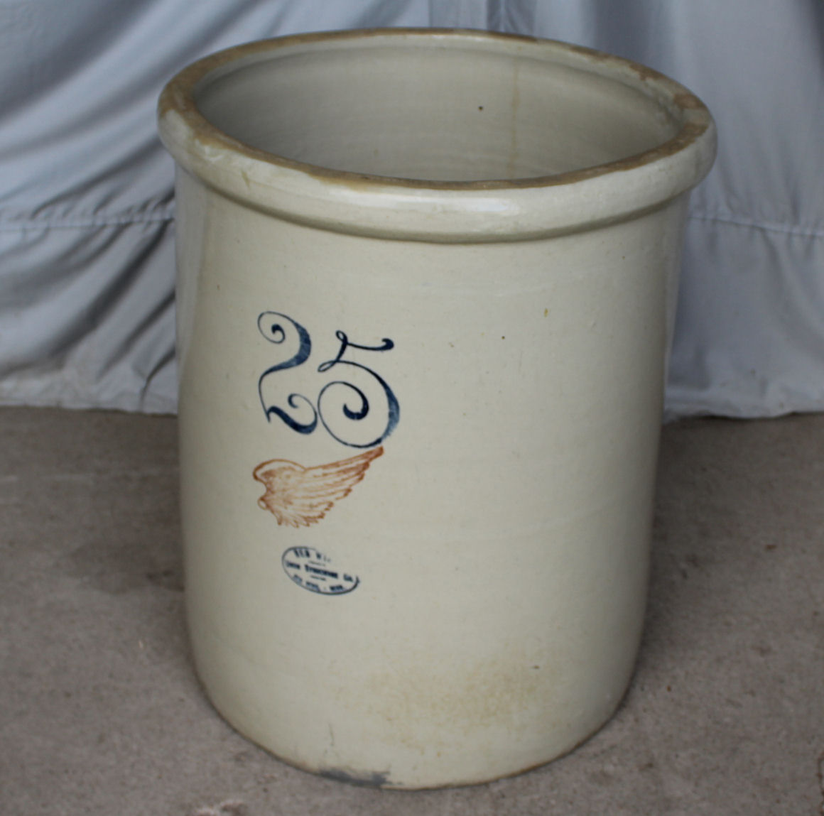 Latter laser Milestone Bargain John's Antiques | Antique Red Wing Crock 25 gallon with large wing  - Bargain John's Antiques