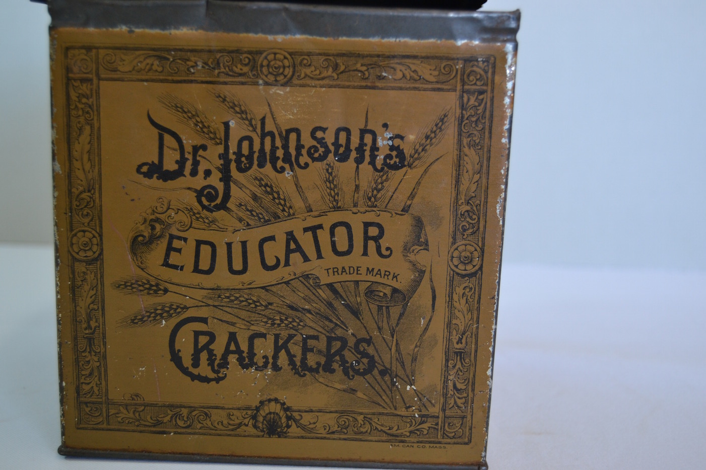 Details about   Dr Johnson's Educator Crackers Boston MASS MA Massachusetts Tin Can Hinged Lid 