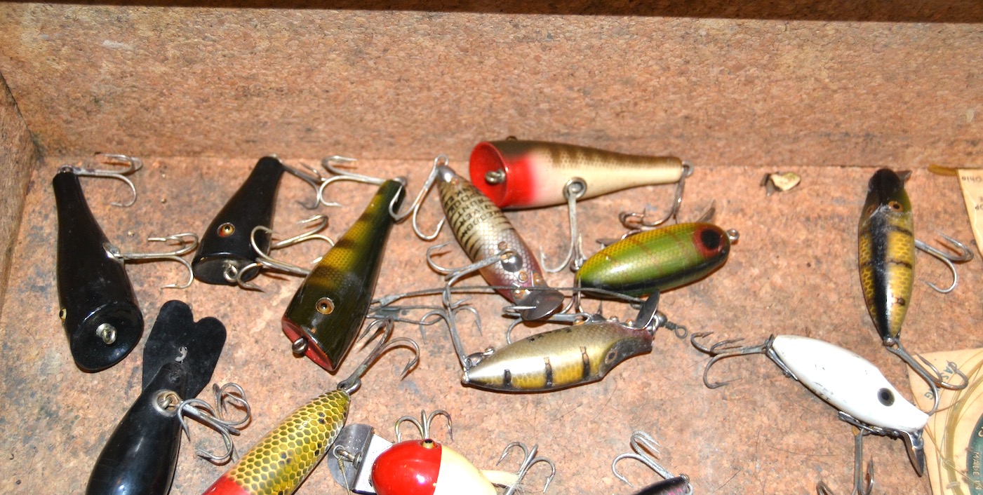 Vintage Fishing Lure TACKLE BOX LOT-Rebel Heddon Jointed Old - antiques -  by owner - collectibles sale - craigslist