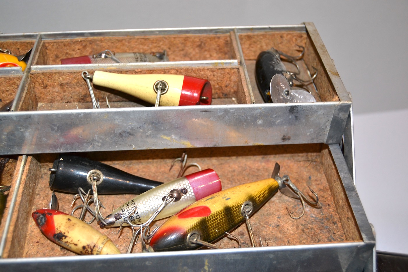 VINTAGE TACKLE BOX AND MIS FISHING ITEMS - McLaughlin Auctioneers