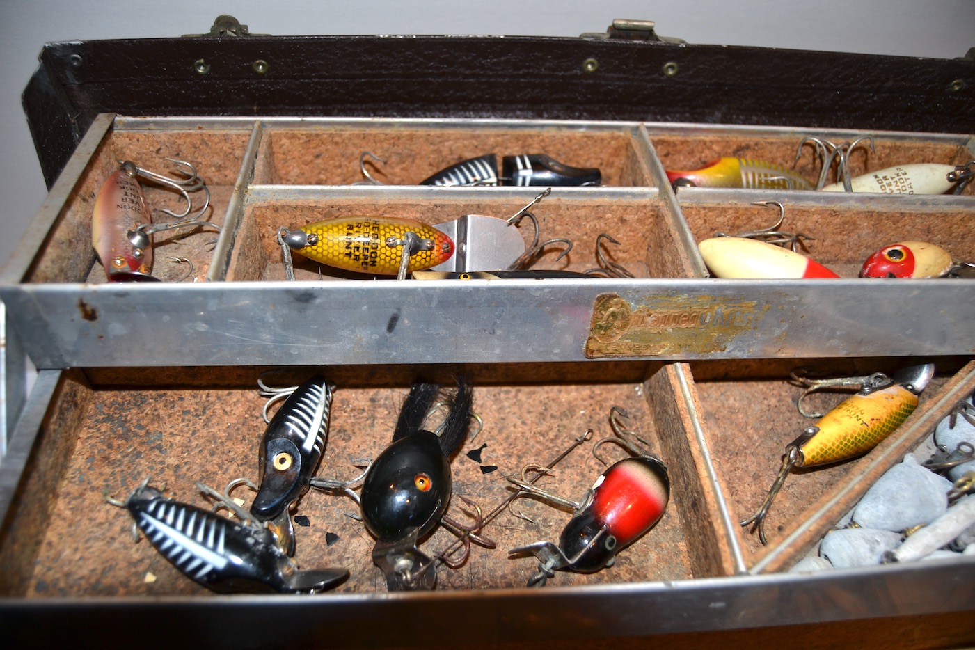 Bargain John's Antiques  Old Fishing Tackle Box with 46 Lures (mostly  Heddon lures) - Bargain John's Antiques