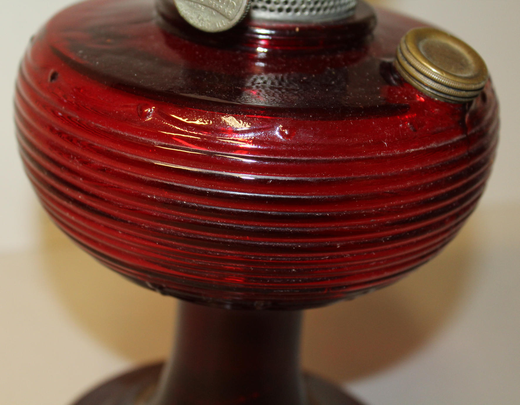 Red ruby aladdin beehive lamp hotsell