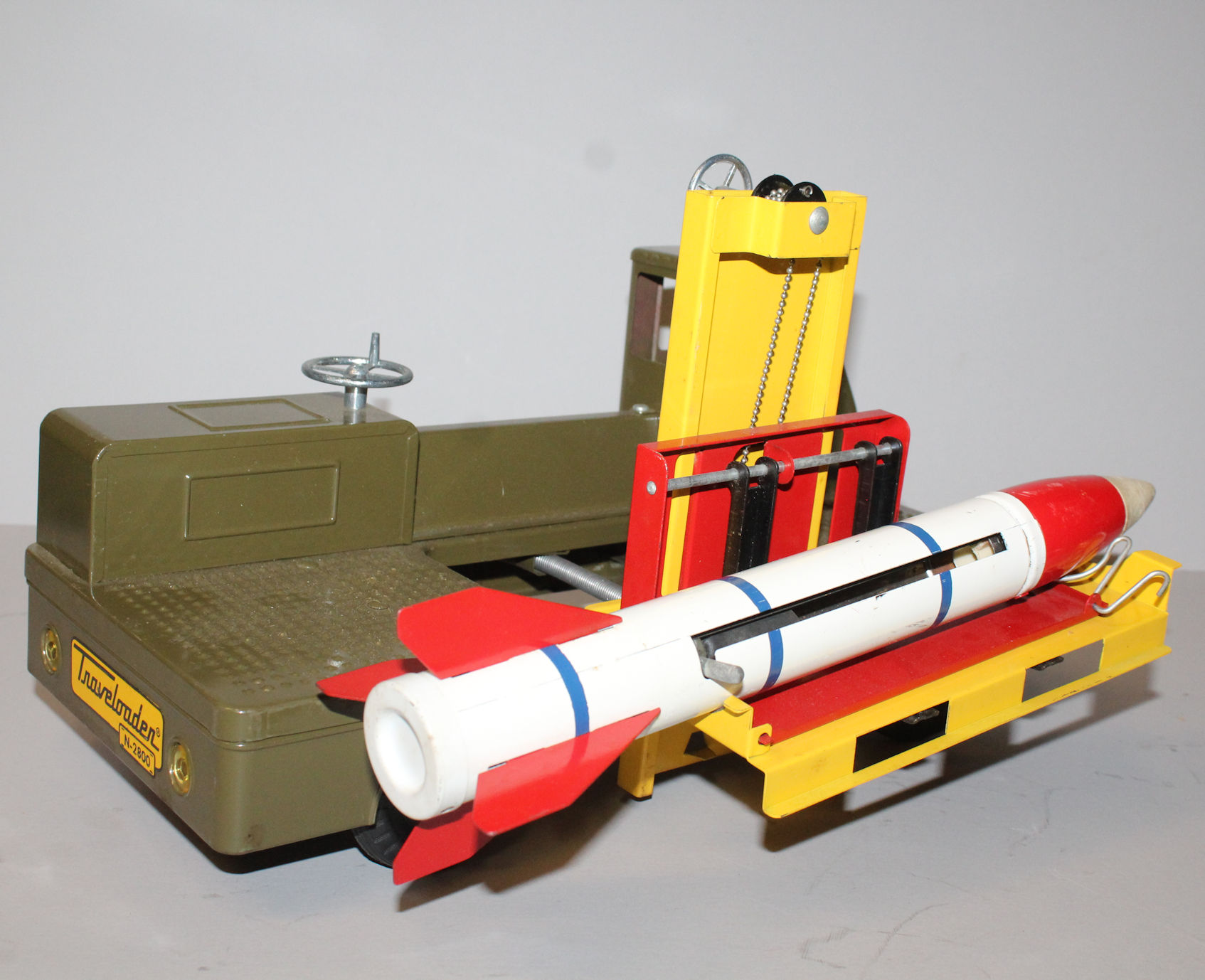 Nylint 1950s Missile Mobile Vtg Cannon Launcher Toy Rocket Guided N-2800  Carrier